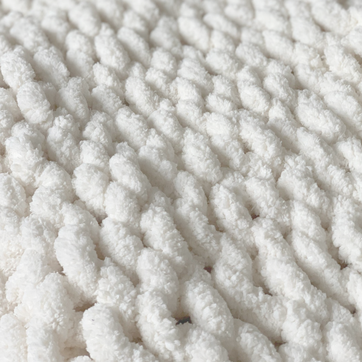 Cream Chunky Knit Blanket Adyrescia